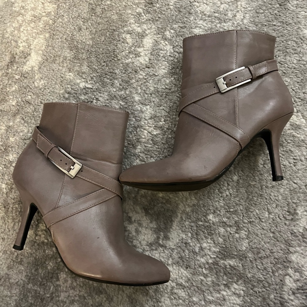CL by Laundry Leather Booties with buckle in grey. Size 8.5, very lightly used